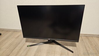 32" ASUS ROG Swift PG329Q - 2