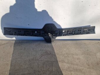 Renault Trafic III 3 LIFT 19- maska znak - 2