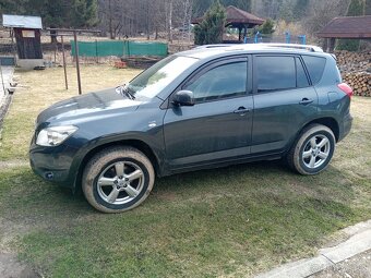 Toyota RAV4 - 2