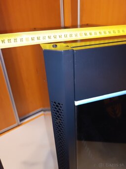 Serverova skriňa 19" - 2