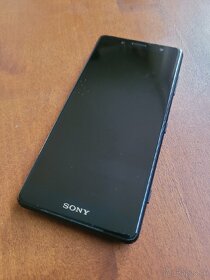 Kompaktná Sony Xperia XZ2 Compact (novy displej a bateria) - 2