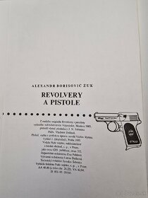 Kniha REVOLVERY A PISTOLE - 2