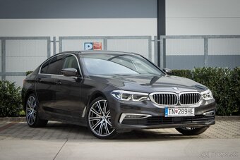 BMW Rad 5 530d xDrive Luxury /AJ NA SPLÁTKY/ - 2