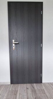 Interiérové dvere prave 70 + oblozkove zarubne nastavitelne - 2