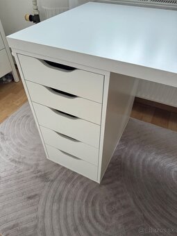 Stôl IKEA - 2