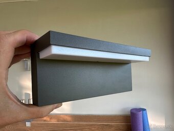 Predám 4x exterierové svietidlo PHILIPS - nenamontované - 2
