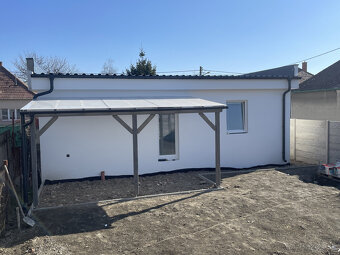 Znížená cena 139000 €Pekný, moderný 3-izbový rodinný d - 2