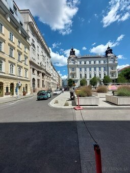 BEZ PROVÍZIE- 3-izbový byt v historickom centre Starého Mes - 2