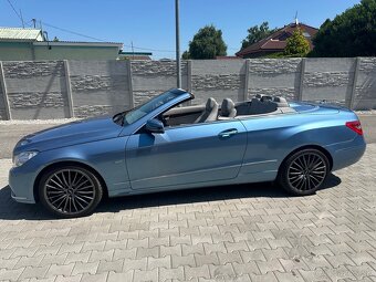 Mercedes E 250 CGI cabrio - 2