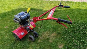 Predám nevyužitý, veľmi málo používaný kultivátor-rotavátor. - 2