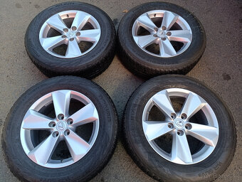 5x114,3 střed 60 Lexus Auris Vitara Rav4 7Jx17 ET35 - 2