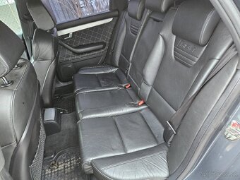 Sedacky Audi RS4 - 2