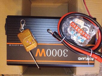 Menič napatia 12V/230V 1500W/3000W - 2