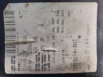 Predam diely z Touran 2,0 tdi 103kw.r.v.2003 - 2