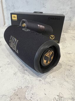 Jbl charge 5 tomorrowland - 2