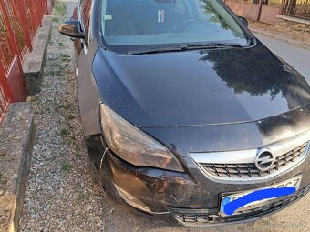 Opel astra J 2.0 CDTI 118 kw - 2