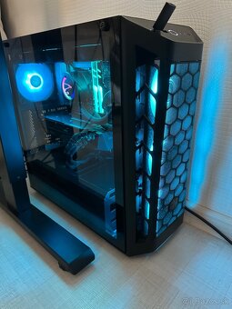 Herný PC a herný monitor. PC zostava - 2