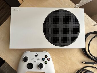 Predám Xbox Series S 512 GB – výborný stav, komplet balenie - 2