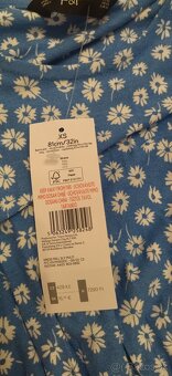 Modré kvietkované šaty - 2