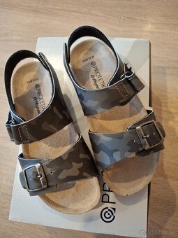 Predám NOVÉ detské papuče č. 21,5 Protetika - 2