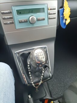 Predám Toyota Corollu Verso - 2