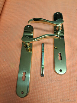 Predam dverove interierove klucky mosadzne - 2