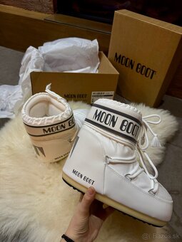 Moon boots - 2