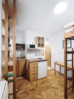 TRNAVSKÉ MÝTO - garsónka s klimatizáciou - 2