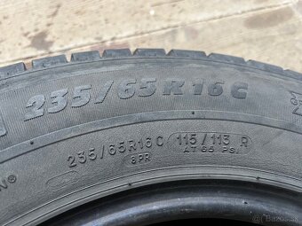 235/65R16C 115/113R Michelin Agilis - 2