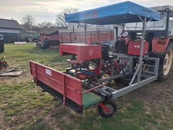 Kombajn na cesnak - 2