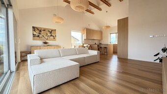 Rodinný dom, 4-izbový bungalov v Mlynici s asfaltovou cestou - 2
