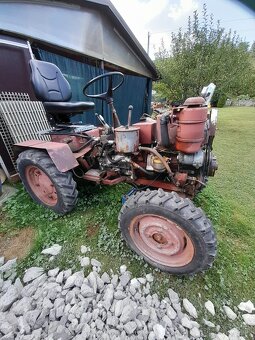 predám traktor - 2