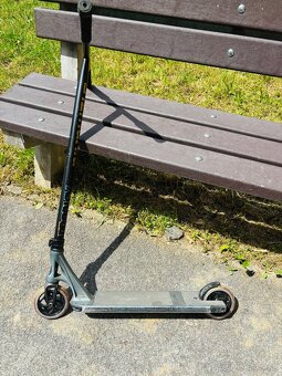 Kolobezka BLUNT PRODIGY S8 street - 2