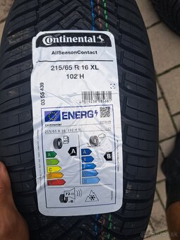 Celoročné pneu 215/65 R16 - 2