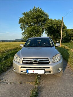 Toyota RAV4 - 2