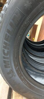 Michelin 205/60/R16 - 2