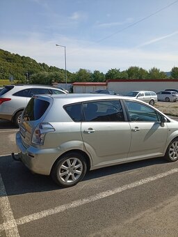 Toyota Corolla Verso - 2