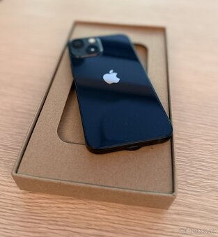 Predám iPhone 13 mini 128gb čierny - 2