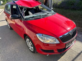 Rozpredam Skoda Fabia 2 combi 1.2 HTP facelit 54tis KM - 2