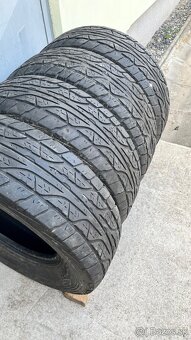 Pneu 265/70 r16 - 2