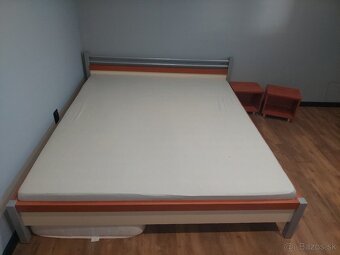 Manželská posteľ a 2x nočný stolík - 2