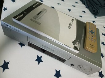 Philips prehrávač kaziet s 15 kazetami - 2