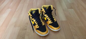 Nike Dunk High Satin Goldenrod - 2