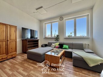 Na prenájom zariadený 2-izbový ateliérový byt Komárňanská ul - 2