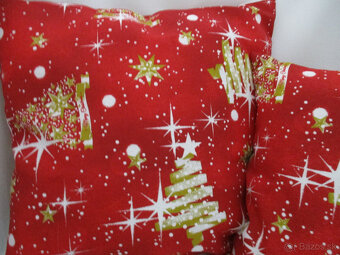 Vianočná obliečka červeno bielo zlatá,dve veľkosti - 2