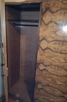 Retro Starožitna Skriňa - 2