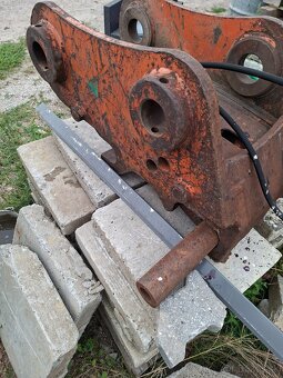 Rychloupinac JCB JS - 2