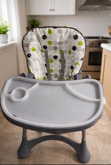 Jedálenská stolička - 2