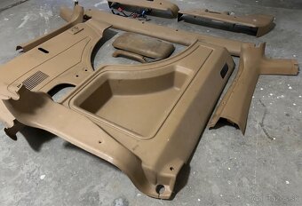 Jeep Cherokee XJ F.L. Diely Interieru - 2