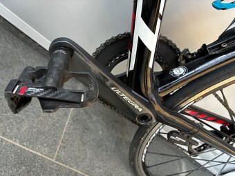 Predám karbónový cestný bicykel Scott - 2